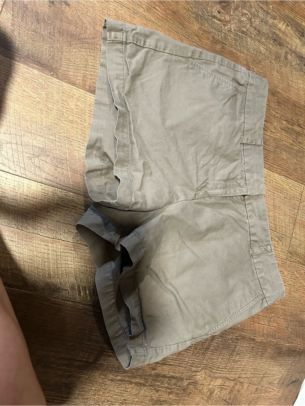 Ann Taylor LOFT Original Fit shorts, size 10